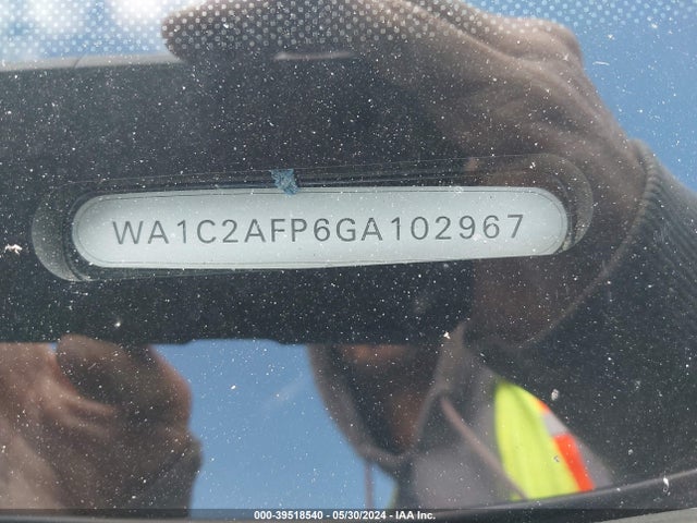 Audi Q5 2.0t Premium 2016 WA1C2AFP6GA102967 Image 12