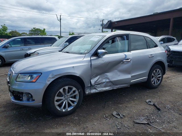 Audi Q5 2.0t Premium 2016 WA1C2AFP6GA102967 Image 2