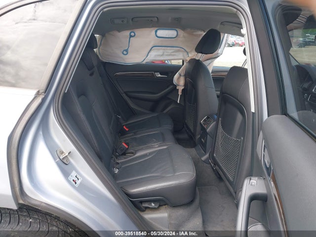 Audi Q5 2.0t Premium 2016 WA1C2AFP6GA102967 Image 8