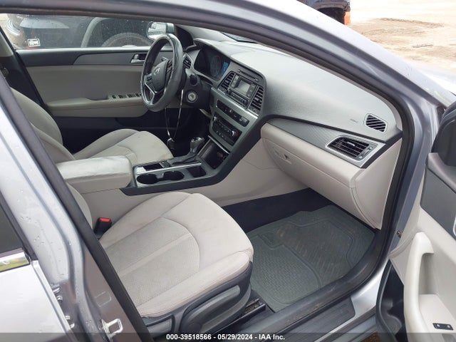 5NPE24AF6FH038273 Hyundai SONATA SE