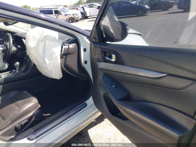 1N4AA6AP7JC386566 Nissan Maxima 3.5 Sl