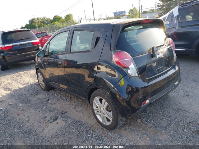 Chevrolet Spark 1lt Cvt 2015 KL8CD6S9XFC715092 Image 3