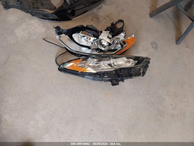 3FA6P0H78JR266784 Ford FUSION SE