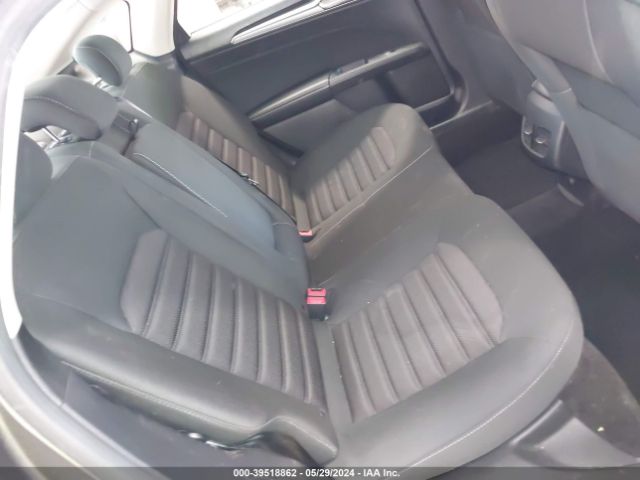 3FA6P0H78JR266784 Ford FUSION SE