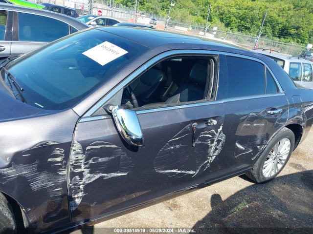 2C3CCAKG0EH203143 Chrysler 300c Awd
