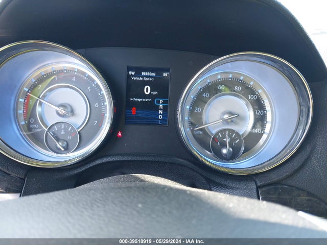 2C3CCAKG0EH203143 Chrysler 300c Awd