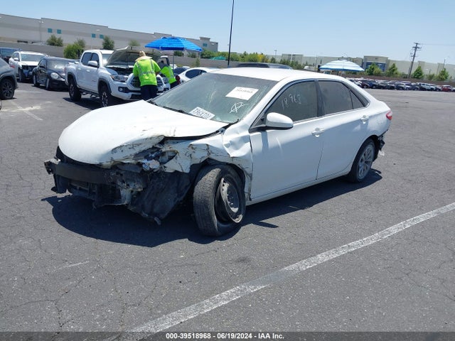 Toyota CAMRY LE 2016 4T1BF1FK8GU233001 Image 2
