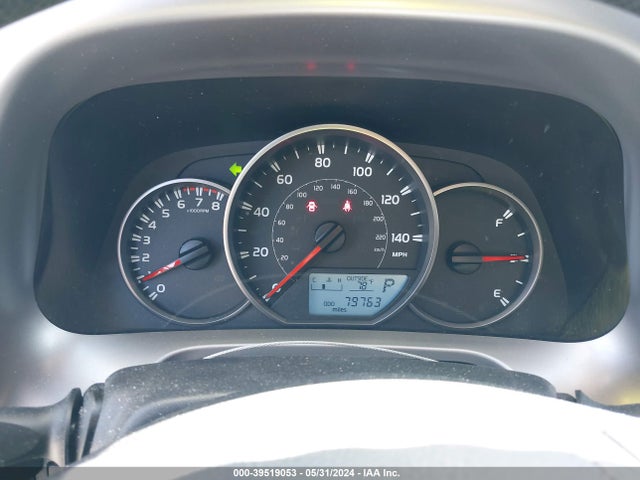 Toyota RAV4 LE 2016 JTMBFREV0GJ093249 Image 7