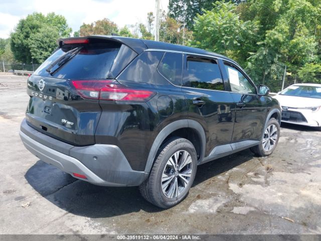 5N1AT3BB7MC735988 Nissan Rogue Sv Intelligent Awd