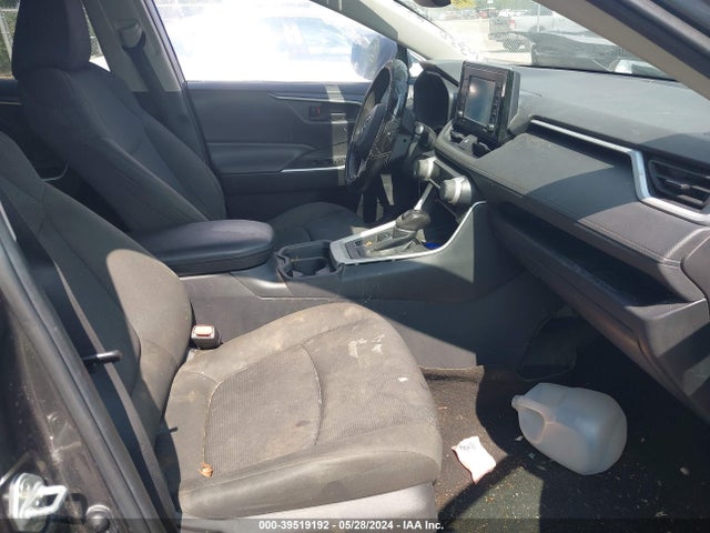 Toyota RAV4 LE 2021 2T3H1RFV6MC156330 Image 5