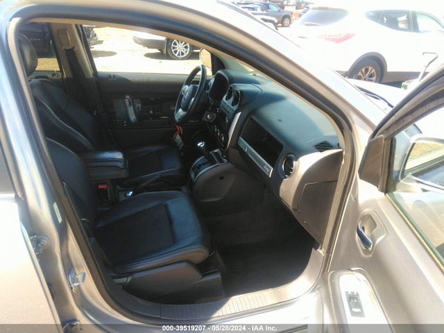 Jeep Compass Latitude 4x4 2017 1C4NJDEB2HD121847 Image 5