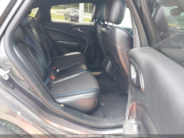 Chrysler 200 S 2015 1C3CCCBB1FN625379 Image 8