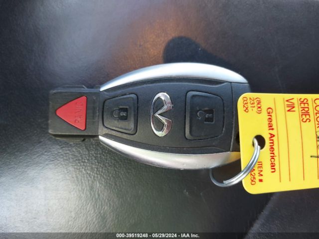 SJKCH5CR6HA019927 Infiniti Qx30 Premium