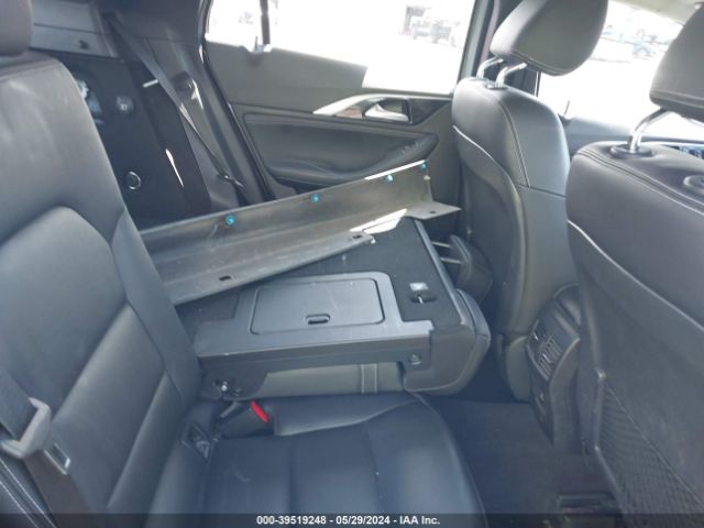 SJKCH5CR6HA019927 Infiniti Qx30 Premium