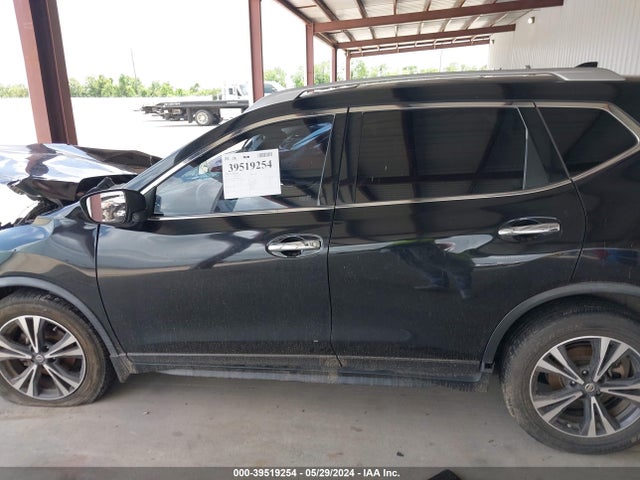 Nissan ROGUE SV 2019 JN8AT2MT3KW502629 Image 14