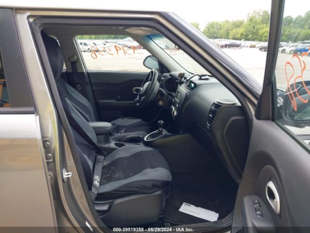 KNDJN2A27F7217613 KIA Soul