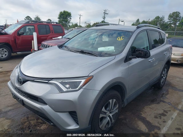 Toyota RAV4 LE 2017 2T3BFREV8HW675957 Image 2