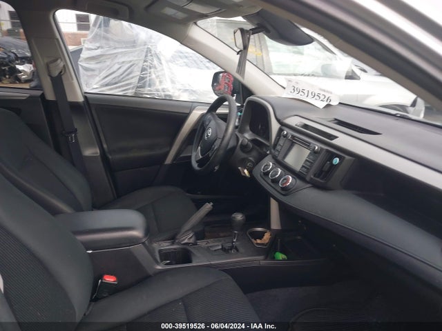 Toyota RAV4 LE 2017 2T3BFREV8HW675957 Image 5