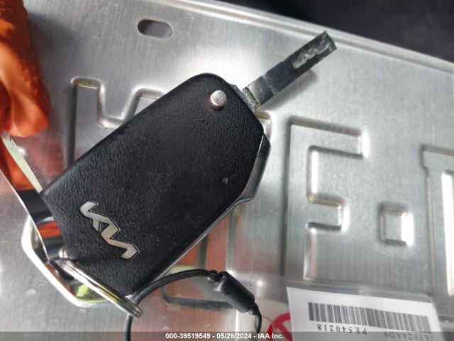 3KPF24AD9PE540218 KIA Forte Lxs