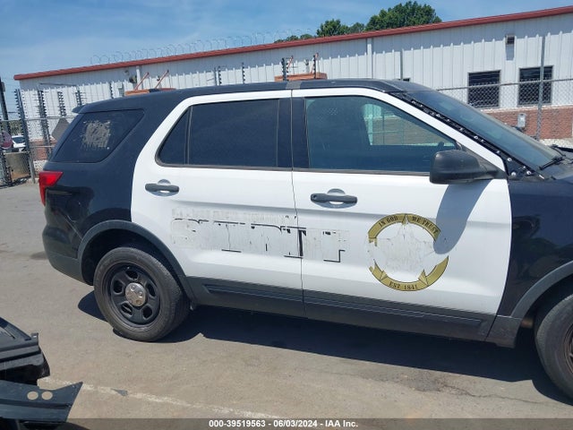 Ford Utility Police Interceptor 2017 1FM5K8AR0HGB92742 Image 13