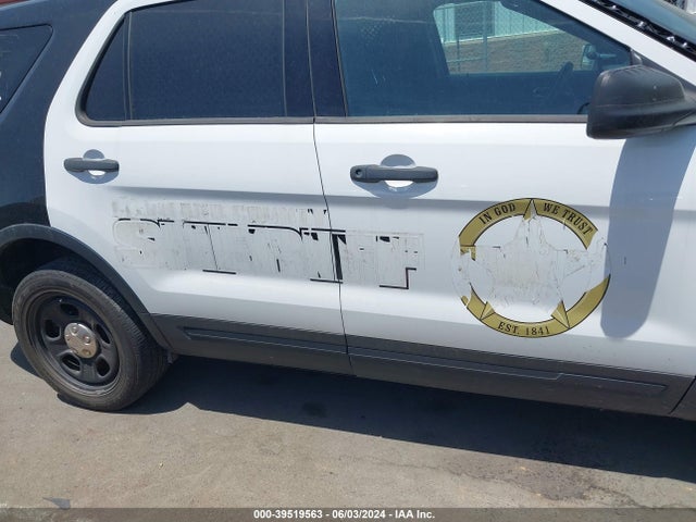 Ford Utility Police Interceptor 2017 1FM5K8AR0HGB92742 Image 17