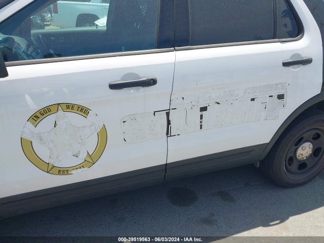 Ford Utility Police Interceptor 2017 1FM5K8AR0HGB92742 Image 18