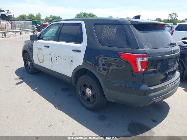 Ford Utility Police Interceptor 2017 1FM5K8AR0HGB92742 Image 3