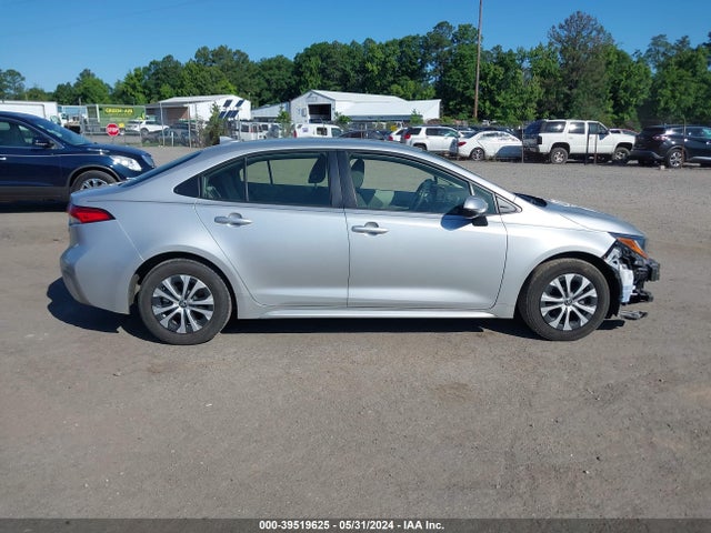 Toyota COROLLA LE 2022 JTDEAMDE7N3012636 Image 13