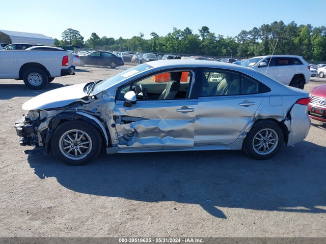 Toyota COROLLA LE 2022 JTDEAMDE7N3012636 Image 14