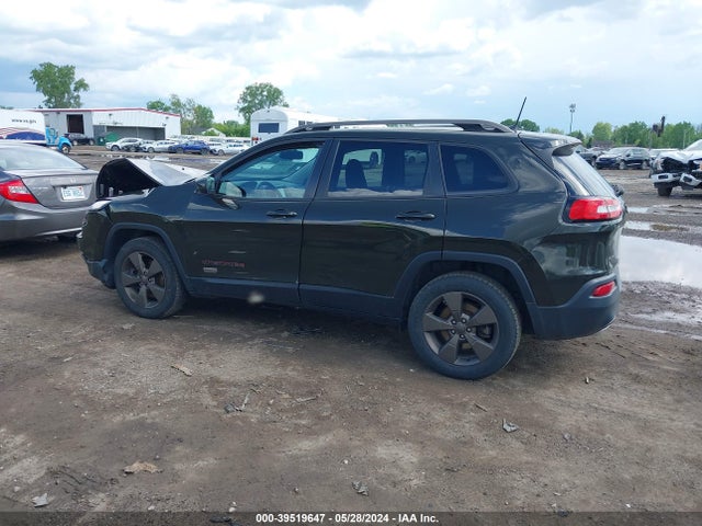 1C4PJMCS9HW551682 Jeep Cherokee 75th Anniversary Edition 4x4