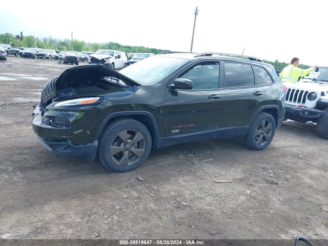 1C4PJMCS9HW551682 Jeep Cherokee 75th Anniversary Edition 4x4