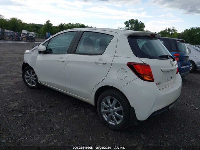 Toyota YARIS LE 2015 VNKKTUD35FA019892 Image 3