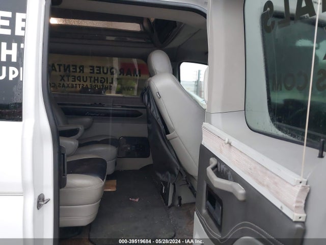Ford Transit-150 2016 1FTYE1ZG7GKA11196 Image 8