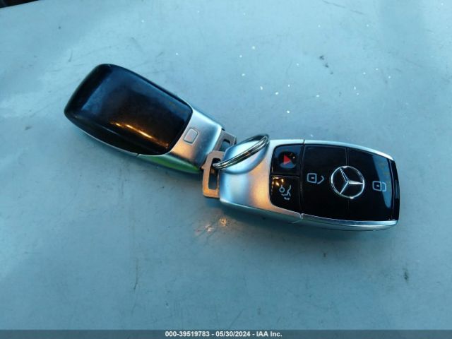 WDDZF4KB8JA431568 Mercedes-Benz E 300 4matic