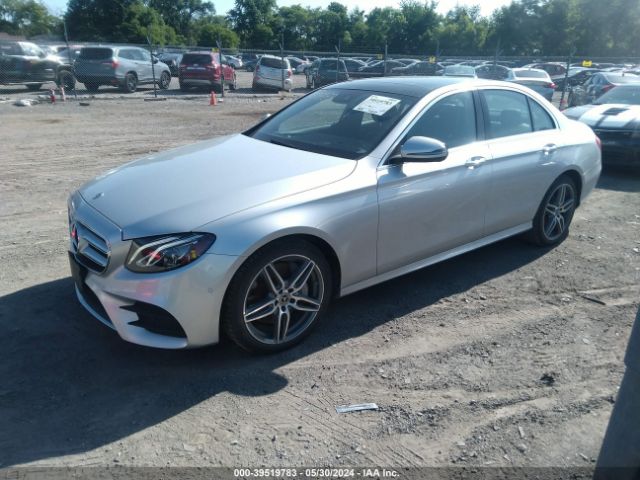 WDDZF4KB8JA431568 Mercedes-Benz E 300 4matic