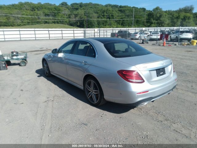 WDDZF4KB8JA431568 Mercedes-Benz E 300 4matic