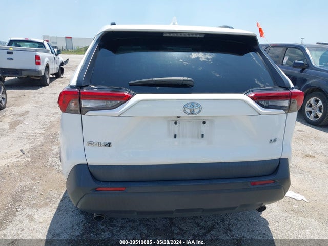 Toyota RAV4 LE 2019 2T3H1RFV8KW019420 Image 16