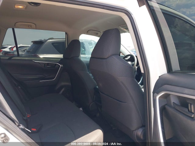 Toyota RAV4 LE 2019 2T3H1RFV8KW019420 Image 8