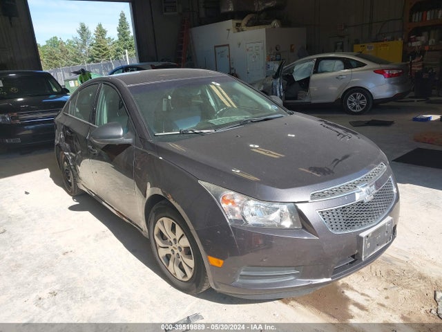 2014 1G1PA5SH3E7342660 main image
