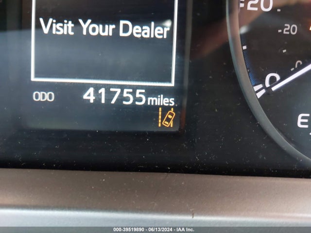Toyota RAV4 LE 2017 JTMZFREV7HJ709559 Image 16