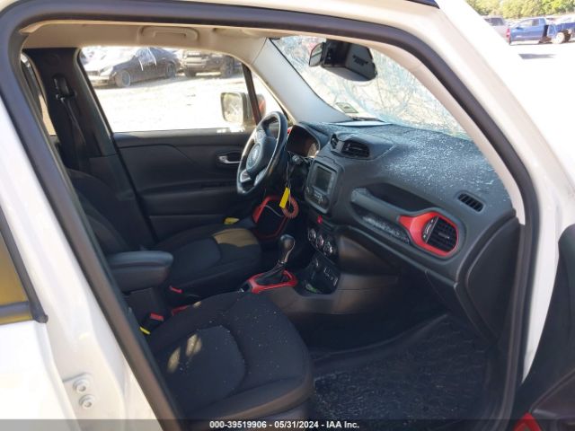ZACCJBCT3FPB50800 Jeep Renegade Trailhawk