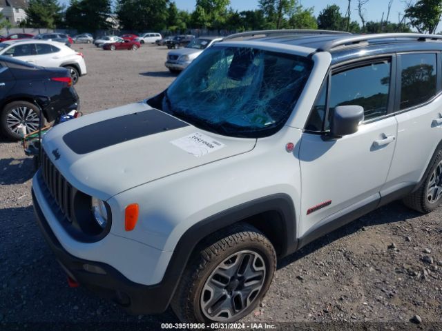 ZACCJBCT3FPB50800 Jeep Renegade Trailhawk