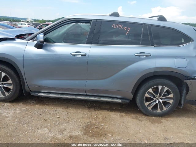Toyota Highlander Xle 2021 5TDGZRAH7MS083913 Image 14