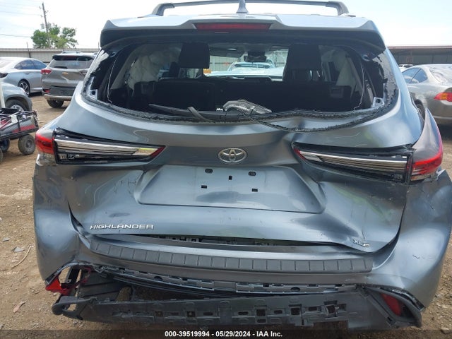 Toyota Highlander Xle 2021 5TDGZRAH7MS083913 Image 16