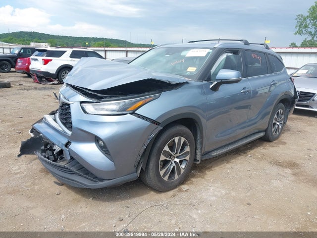 Toyota Highlander Xle 2021 5TDGZRAH7MS083913 Image 2
