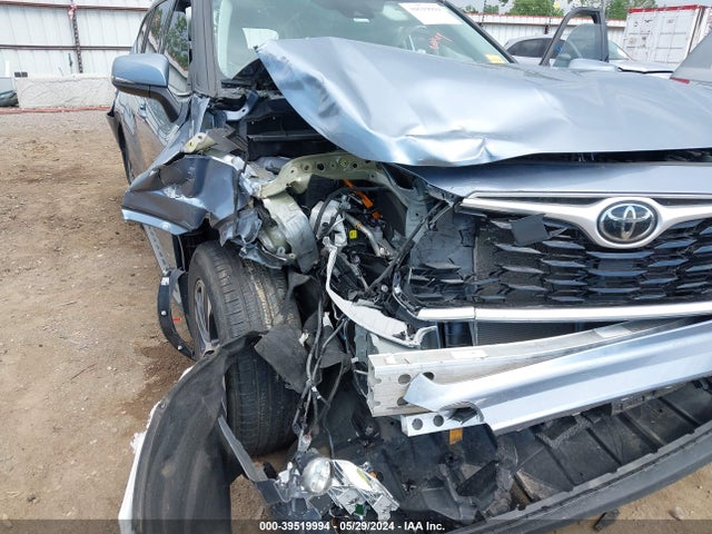 Toyota Highlander Xle 2021 5TDGZRAH7MS083913 Image 6