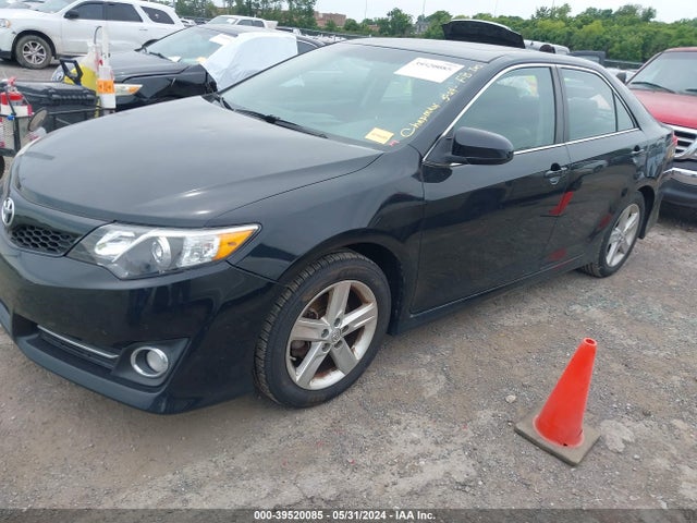 Toyota CAMRY SE 2014 4T1BF1FK9EU828923 Image 2