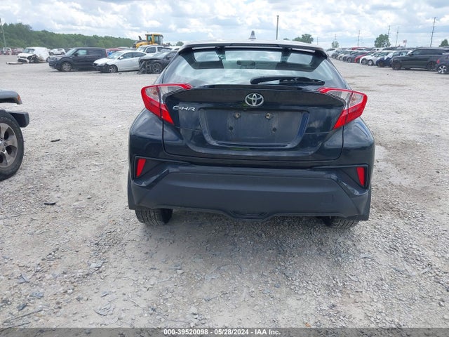 Toyota C-HR XLE 2020 NMTKHMBX8LR116551 Image 16
