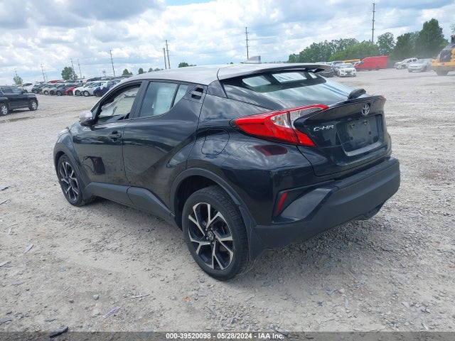 Toyota C-HR XLE 2020 NMTKHMBX8LR116551 Image 3