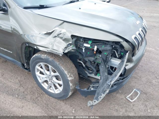1C4PJMCB7FW749304 Jeep Cherokee Latitude